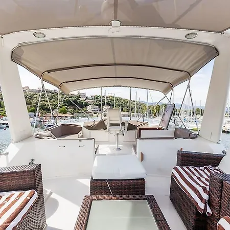 Botel Ocean Yacht Trawler - Le Caloa Porto-Vecchio (Corsica)