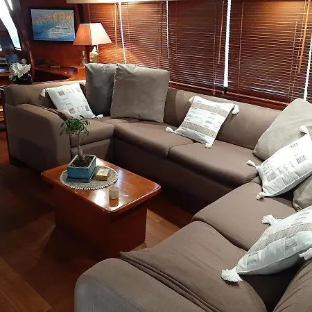 船上ホテル Ocean Yacht Trawler - Le Caloa