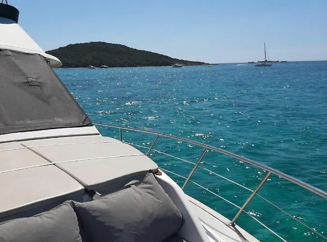 Ocean Yacht Trawler - Le Caloa 船屋 维琪奥港